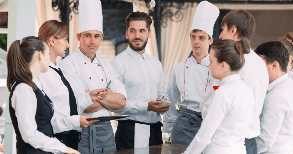  employee retention strategies for restaurant owners tips image