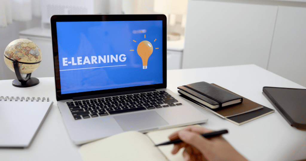 9 Tips to Leverage Technology to Train Employeees - elearning systems